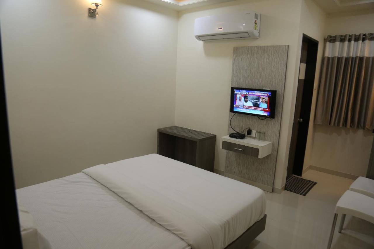 Hotel Lotus Chandrapur Luaran gambar