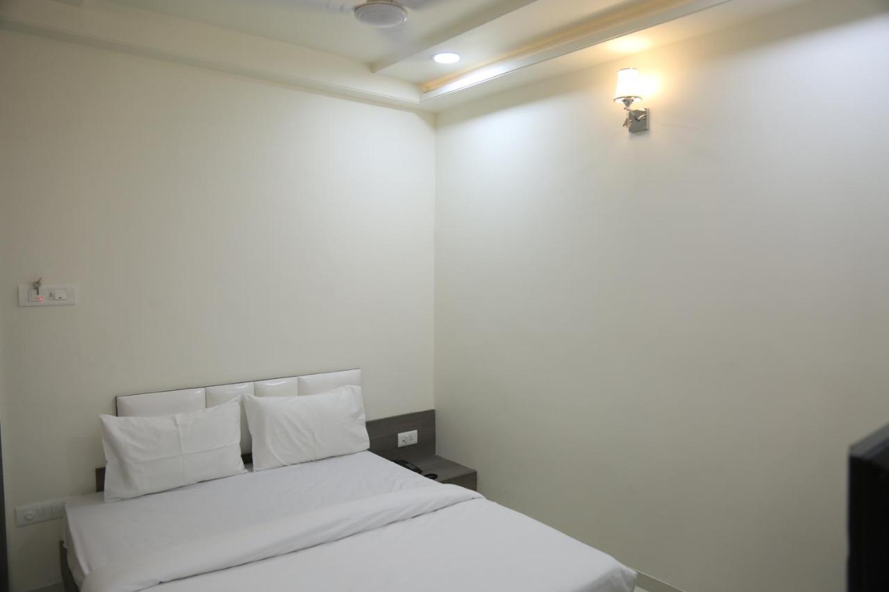 Hotel Lotus Chandrapur Luaran gambar