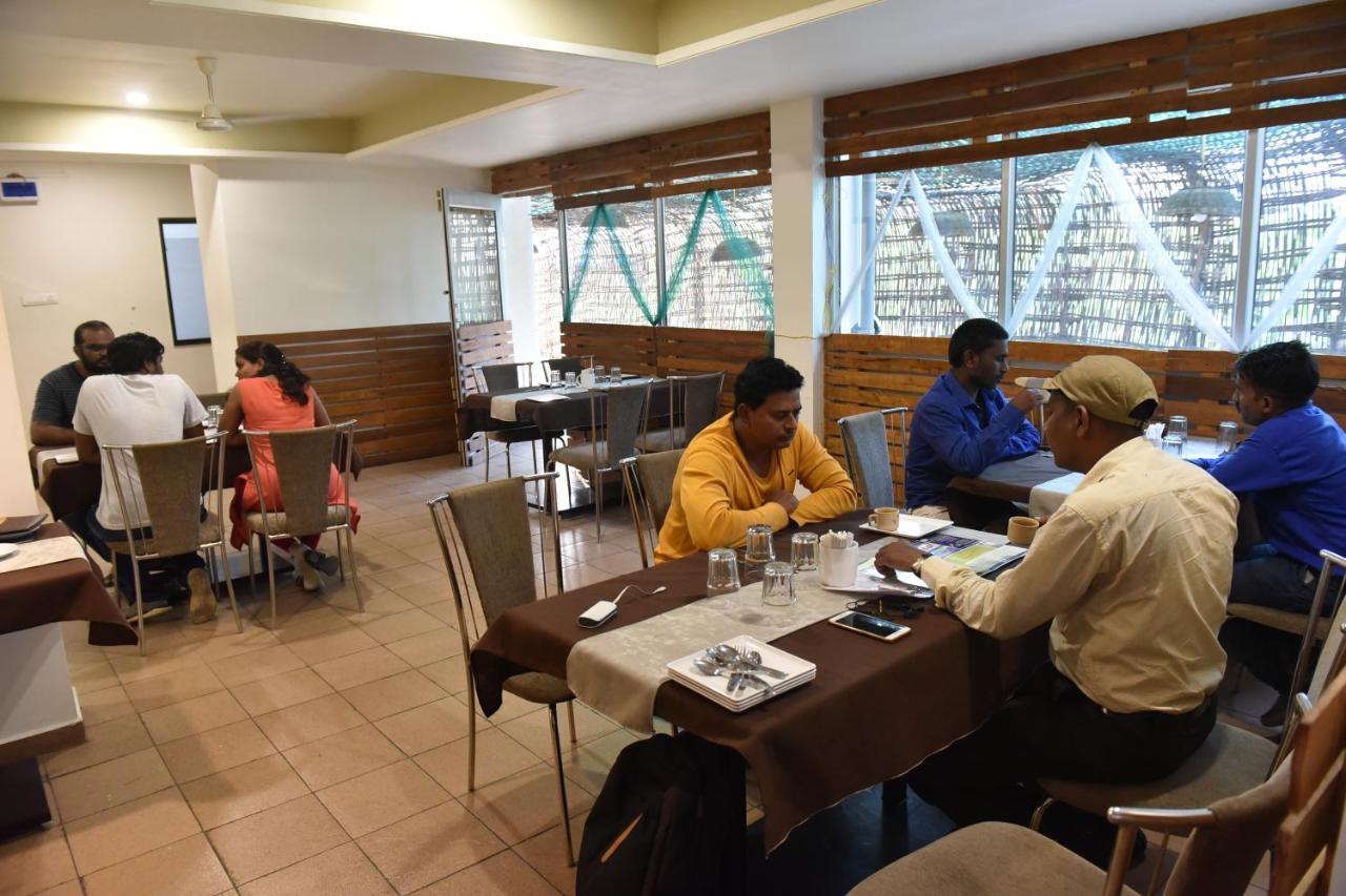 Hotel Lotus Chandrapur Luaran gambar