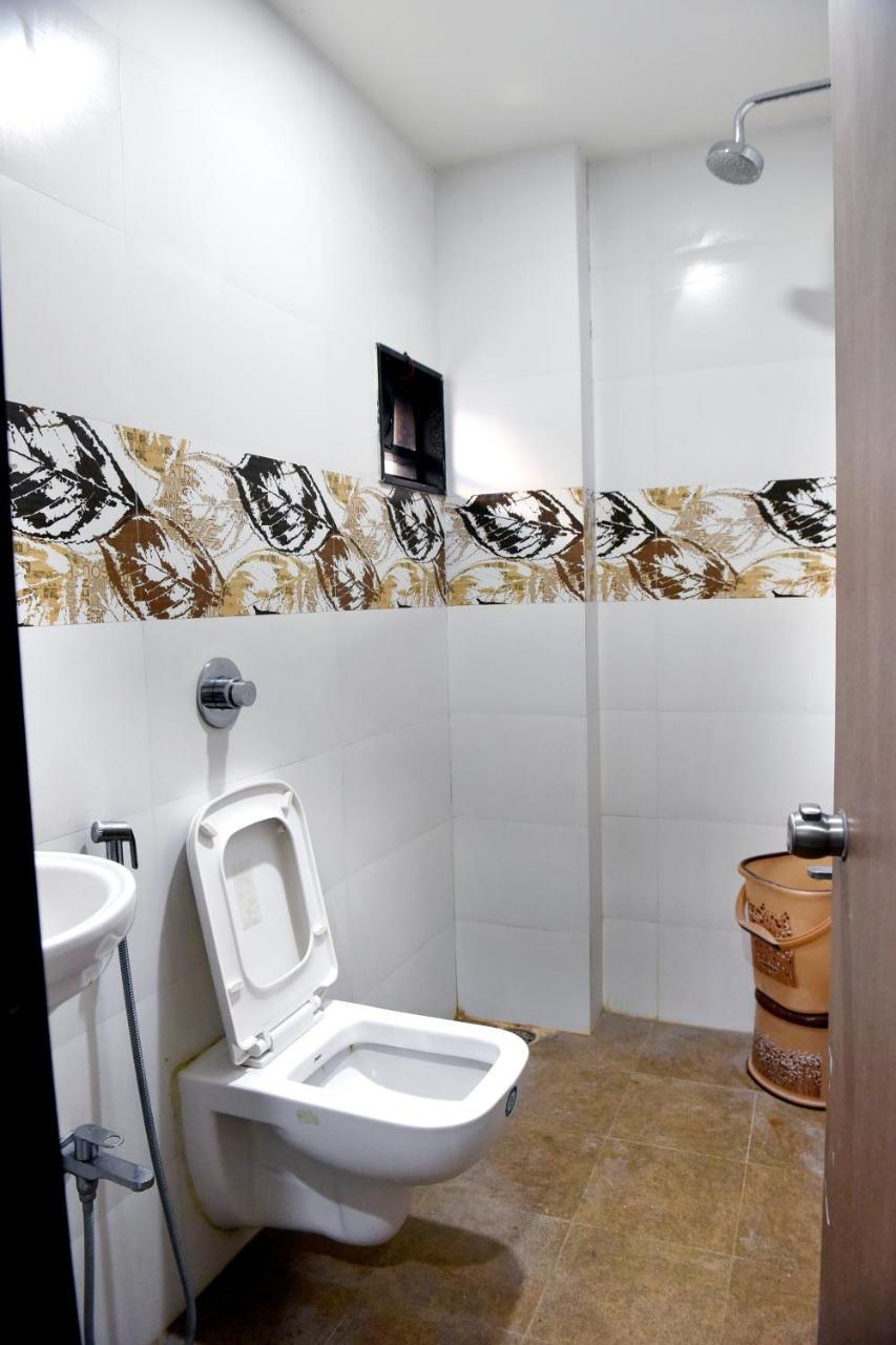 Hotel Lotus Chandrapur Luaran gambar