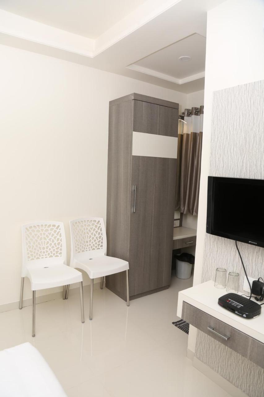 Hotel Lotus Chandrapur Luaran gambar
